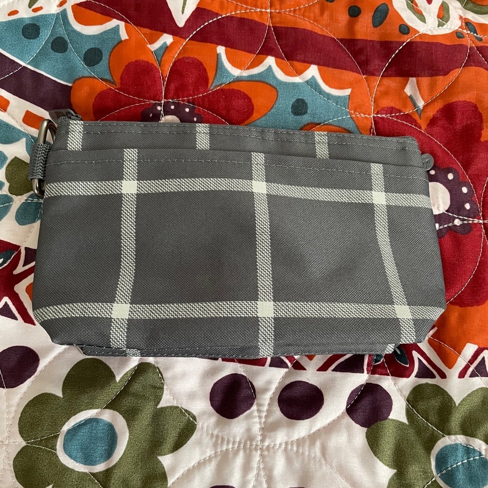 Clear clip pouch